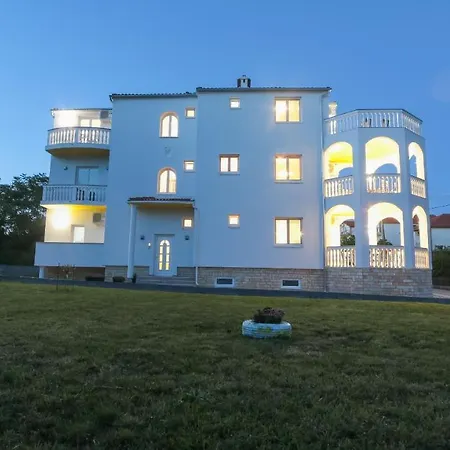 Lägenhet Masline Zadar